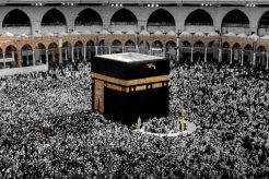 panduan memilih paket umroh murah